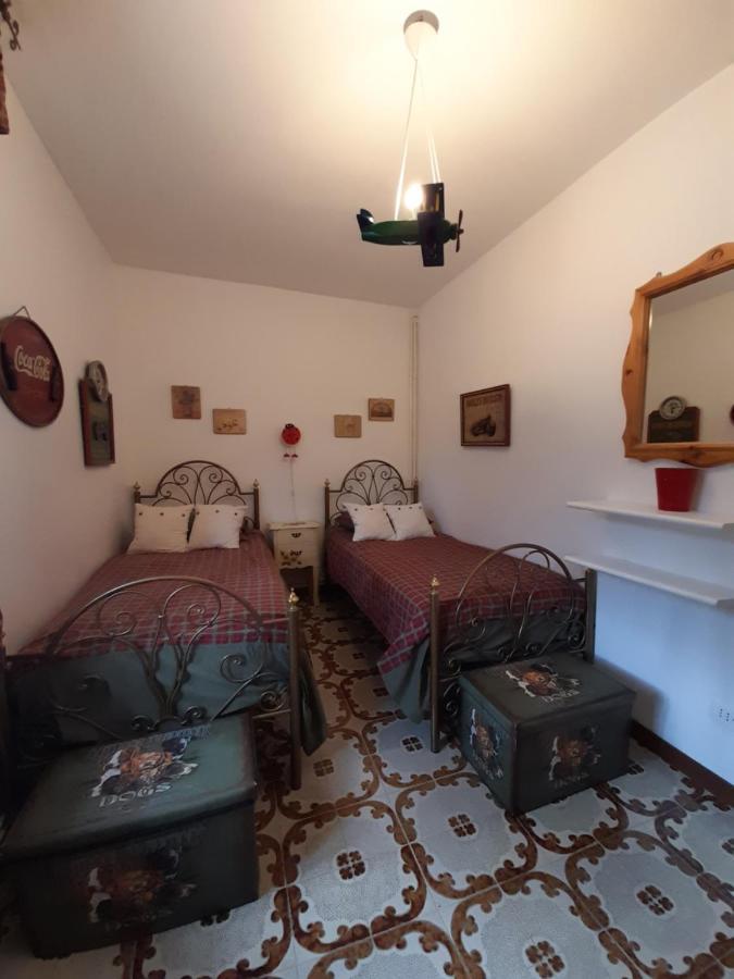 Casa Vacanze Daniela ヴィッレッタ・バッレーア エクステリア 写真